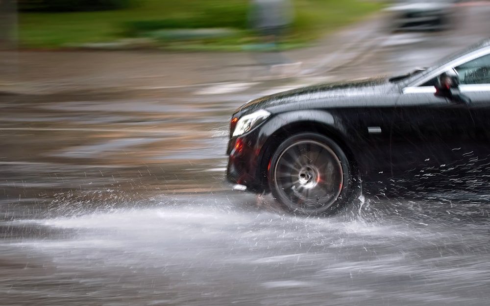 Aquaplaning Coche